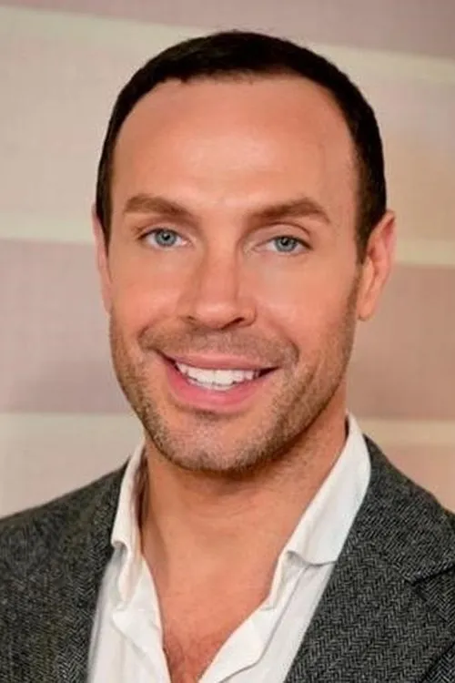 Jason Gardiner — personaje: Himself