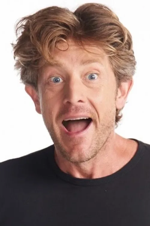 Jason Nash interpretando a Jason