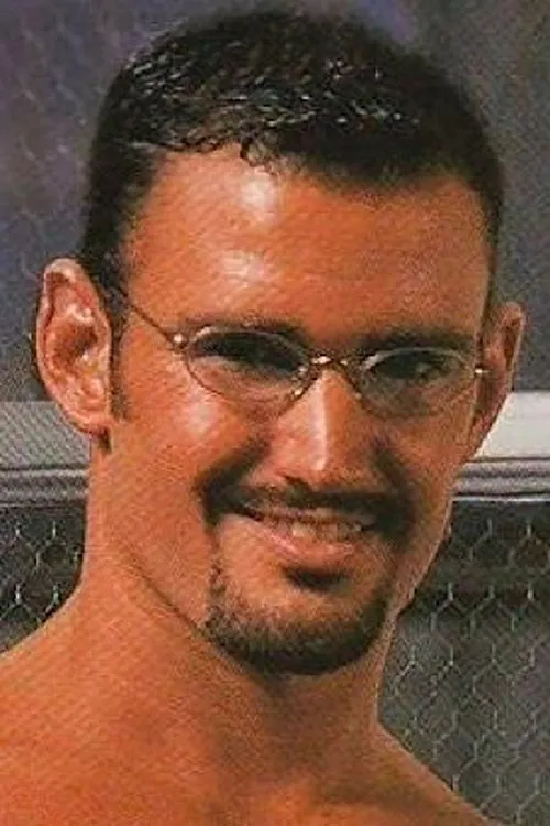 Jason Riemens interpretando a Himself