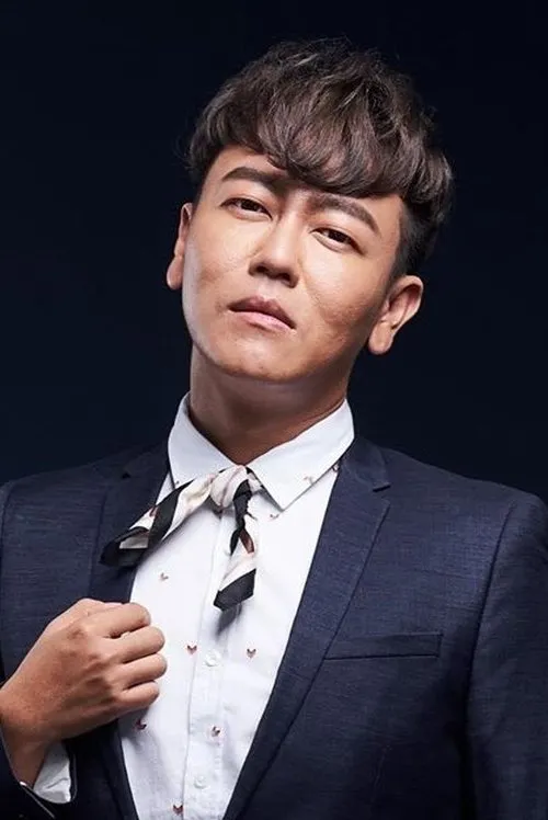 Jaspers Lai interpretando a 