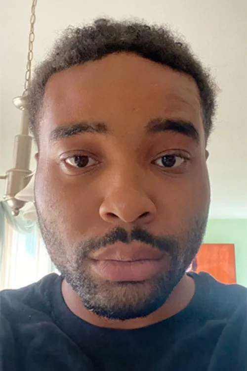 Donnis Reed ha trabajado con Javonni Bennett en 1 ocasiones