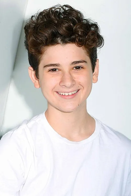 Jax Malcolm interpretando a Oliver (voice)