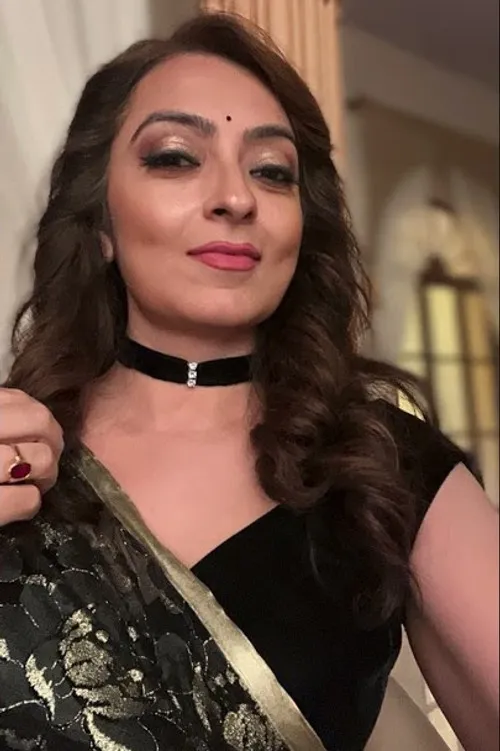 Jaya Binju — personaje: Thakurain Riwa Vikram Singh