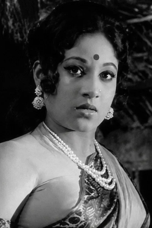 Jayachitra interpretando a Bhavani Devi