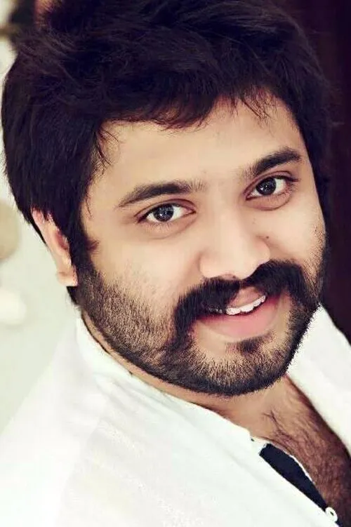 Asha Aravind ha trabajado con Jayakrishnan en 1 ocasiones