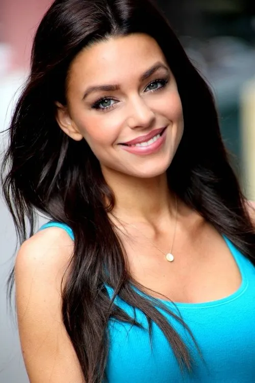 Jayde Rossi interpretando a Allie