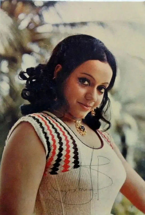 Jayshree Talpade interpretando a 