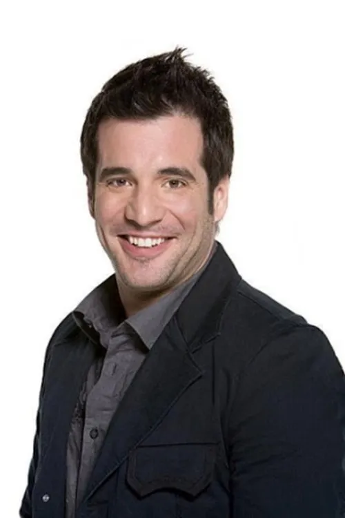 JD Roberto interpretando a Raoul