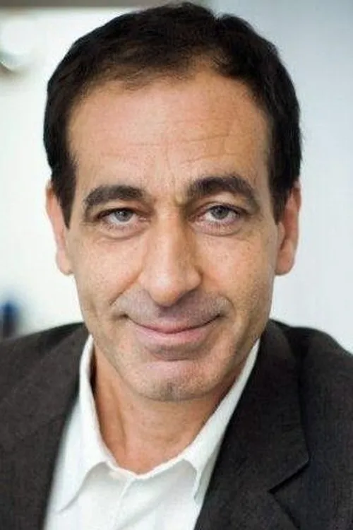 Raphaël Cohen ha trabajado con Jean-Chrétien Sibertin-Blanc en 1 ocasiones