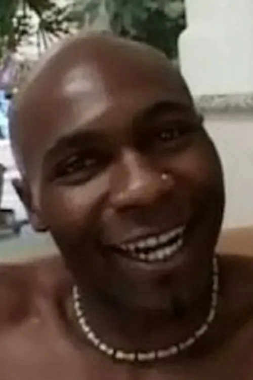 Jean-Claude Batiste interpretando a 