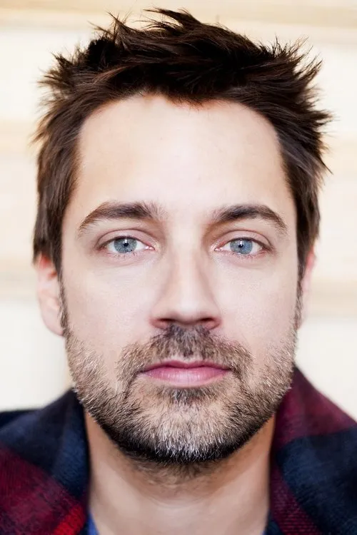 Jean-François Nadeau — personaje: Steve Hébert