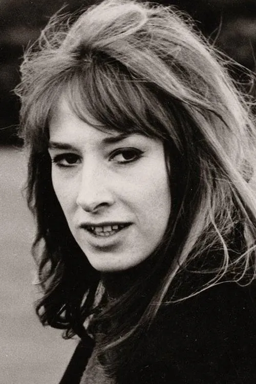 Jean Leppard interpretando a Amy