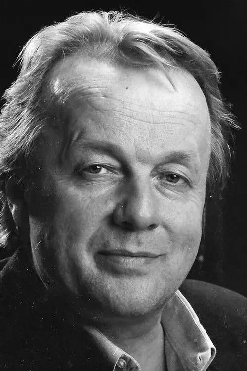 Jean-Marie Lemieux interpretando a Léopold Latour