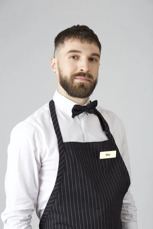 Bhreagh MacNeil ha trabajado con Jean-Michel Cliche en 1 ocasiones