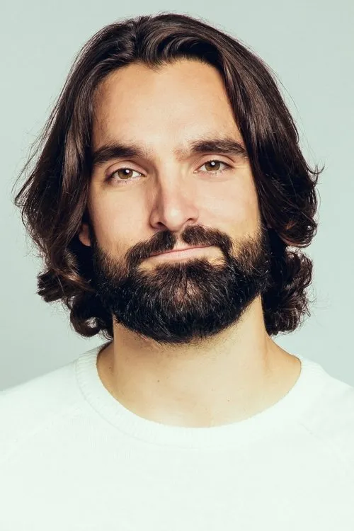 Jean-Philippe Baril Guérard interpretando a Thomas