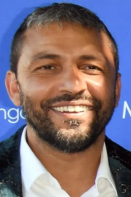 Jean-Rachid Kallouche interpretando a Matteo