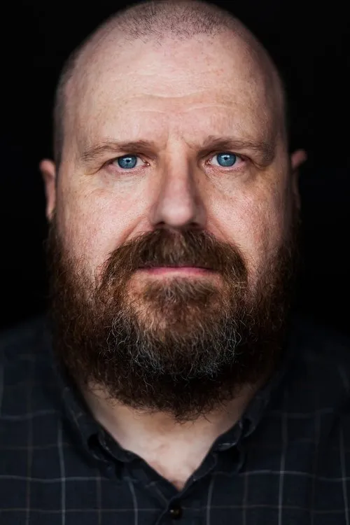 Jean-Robert Bourdage interpretando a 