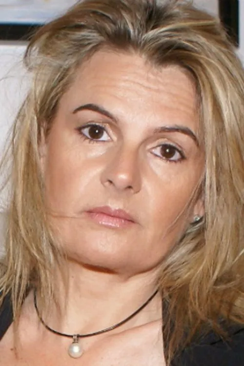 Jeanne Delcourt interpretando a Jeannne Delcourt