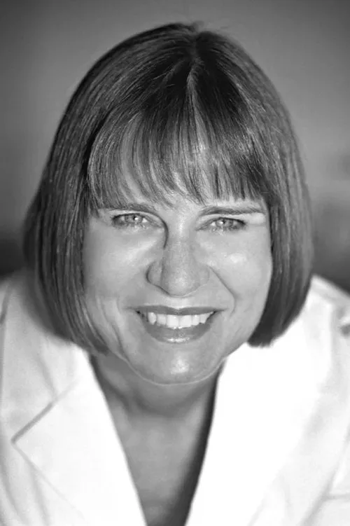 Jeannine Oppewall interpretando a Self