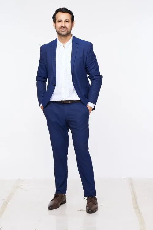 Jeet Raidutt interpretando a Actor