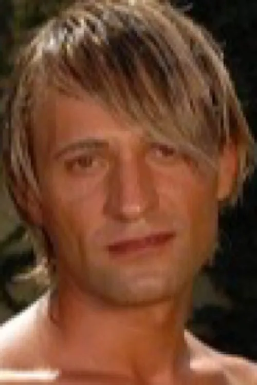 Roger Moura ha trabajado con Jeff Paris en 1 ocasiones