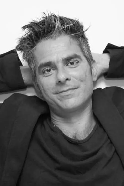 Jel interpretando a Himself