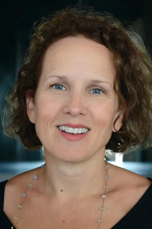 Jennifer Dundas interpretando a Lilly Berry