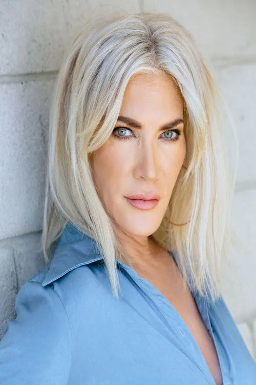 Christopher Bryan Gomez ha trabajado con Jennifer Moriarty en 2 ocasiones