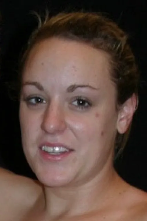 Jenny Lee interpretando a (archive footage)