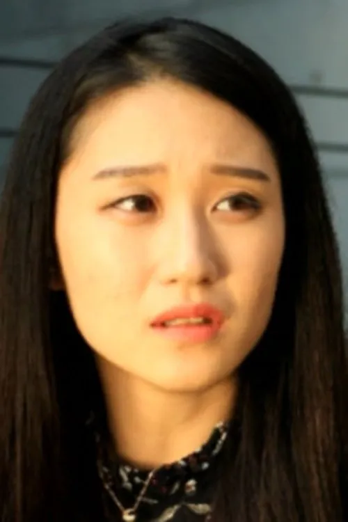 Jeong-yeon interpretando a