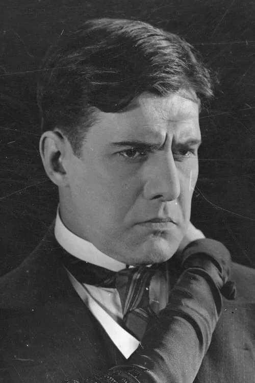 Jere Austin interpretando a Bozarri