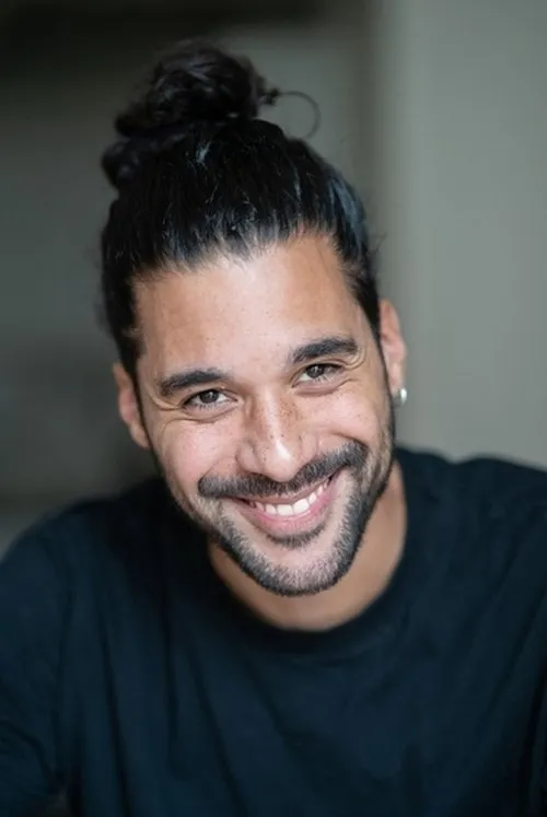 Jérémy Nadeau interpretando a 