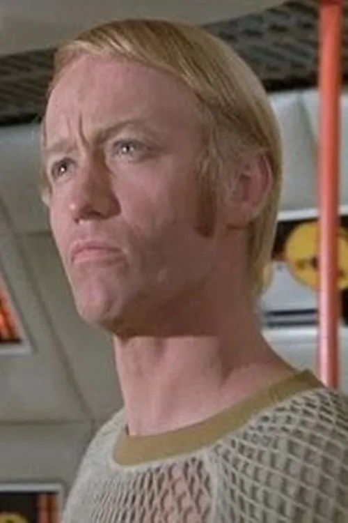 Jeremy Wilkin interpretando a Virgil Tracy / Operator Power / Tom (voice)