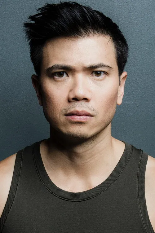 Jericho Lopez interpretando a Kenneth