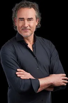 Jeroen Nieuwenhuize en su biografía y filmografía