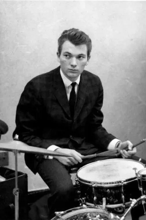 Jerry Allison interpretando a Self