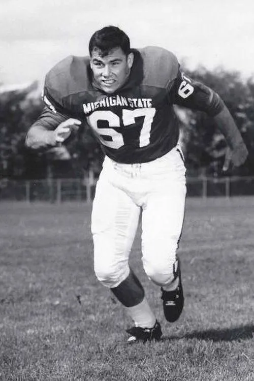 Ernie Pasteur ha trabajado con Jerry West en 2 ocasiones