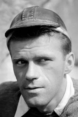 Jerzy Zapiór interpretando a