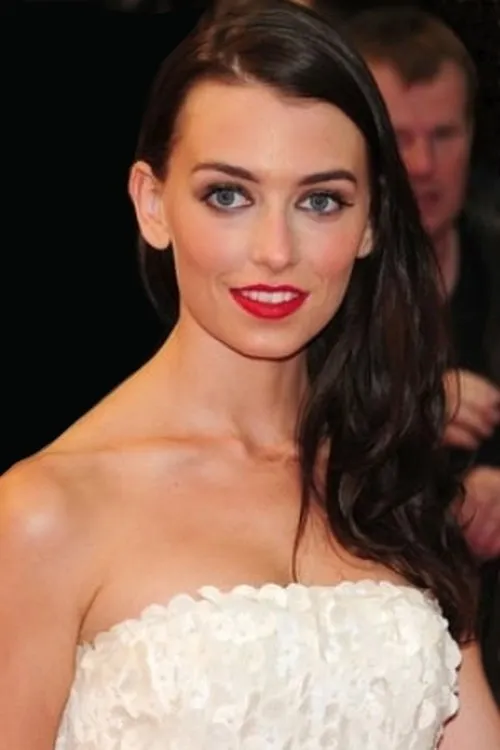 Aran Bell ha trabajado con Jessica Agombar en 1 ocasiones