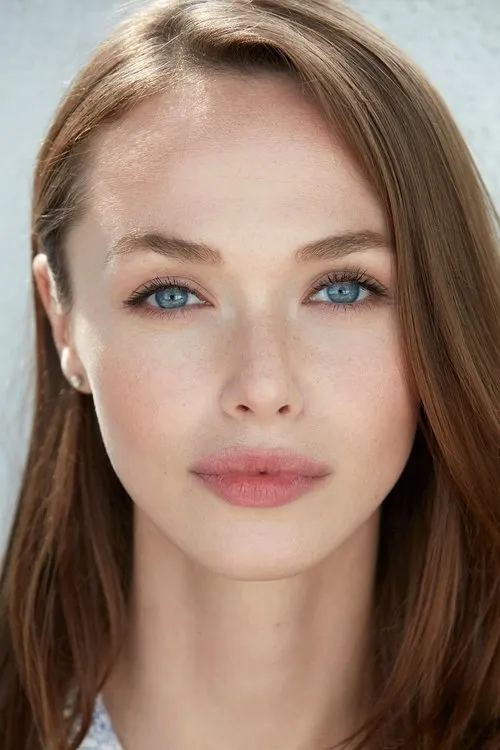 Jessica Cook interpretando a Casey