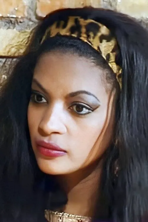 Jessica Gabriel interpretando a 