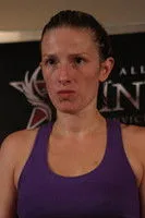 Bethany Marshall ha trabajado con Jessica Philippus en 1 ocasiones