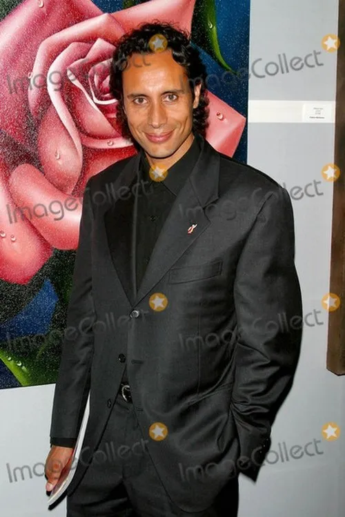 Jesus Nebot en su biografía y filmografía