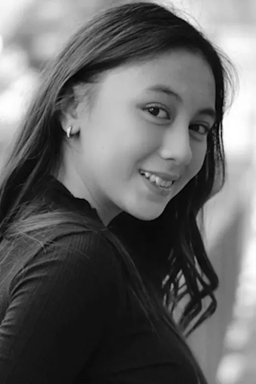 Jezline C Da Costa interpretando a Mawar