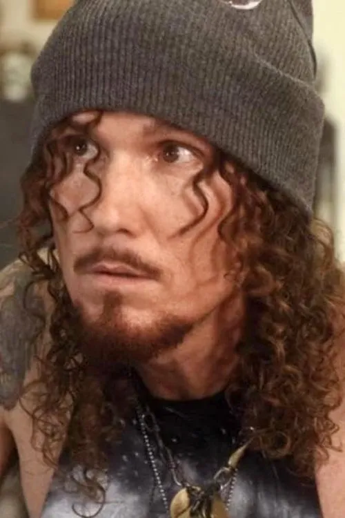 Jf Pryor interpretando a Vincent