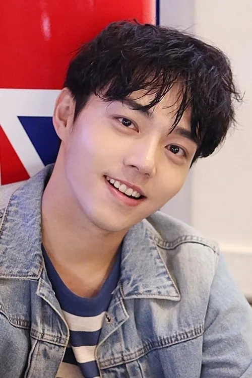 Ji Eun-sung — personaje: Lee Jung Hoon