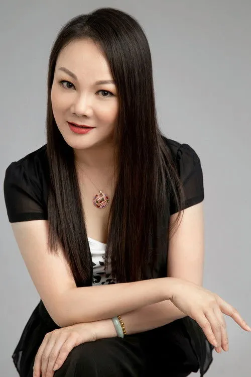 Jiangzheng Yun en su biografía y filmografía