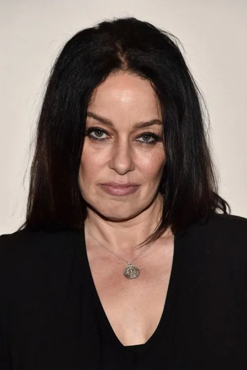 Jill Jones interpretando a Cat Burglar