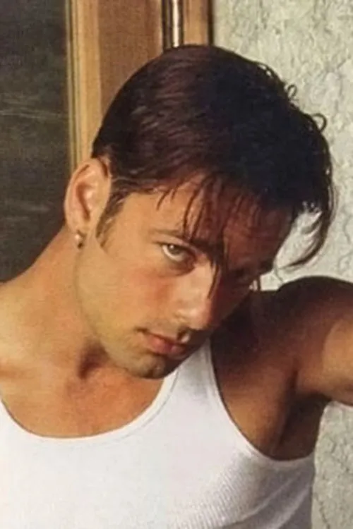 Jim Buck interpretando a 