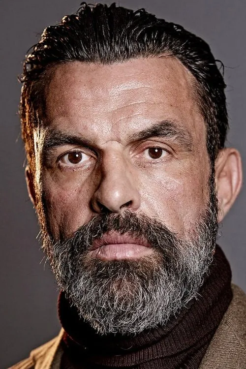 Jim Latrache-Qvortrup — personaje: Mr. James